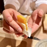 鮨 由う - 