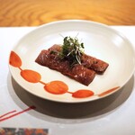 隠れ家鉄板おぶ - ザブトンの炙り刺し