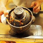 隠れ家鉄板おぶ - 蟹の土鍋ご飯