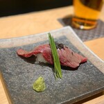 Teppanyaki Nishida - A5ランク黒毛和牛の炙り寿司