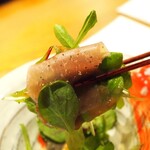 隠れ家鉄板おぶ - 生ハムのサラダ