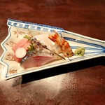 りょうりや 御旅屋 - いさき　こしび　さば　あおりいか　えび