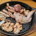 焼き鳥・炙り炭焼き をどり - 盛り合わせ6種