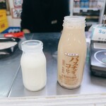 パンと牛乳の店 ミルクスタンド - 