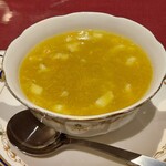 創作料理 YAESU BISTRO - 海鮮スープ