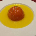 Sousaku Ryouri Yaesu Bisutoro - トマトの肉詰めバターソース