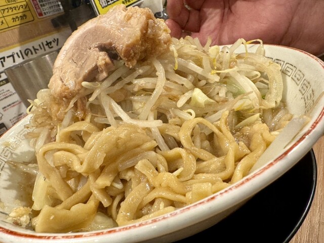 豚山 十三東口店 - 十三/ラーメン | 食べログ
