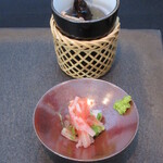 日本料理 TOBIUME - ヒレ酒と、紅白の白菜明太