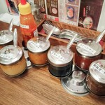 海南鶏飯本舗 - 卓上調味料（選べる9種のソース）