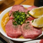 焼肉ホルモン 万千 - 