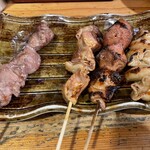 炭火やきとり あかしろ屋 - 