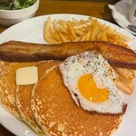 カフェ マチルダ - ポテトはマックのLサイズ並！