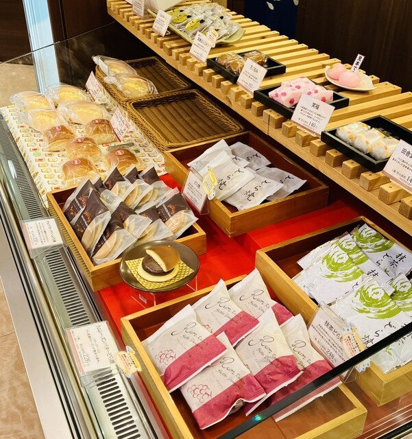 三陸菓匠さいとう 北上本店 - 柳原（和菓子）の写真