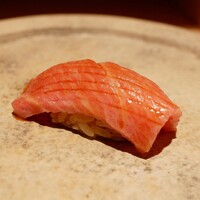 鮨 由う - 