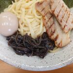 つけ麺・らーめん 辰寅 - 全部のせつけ麺（大盛）1,200円