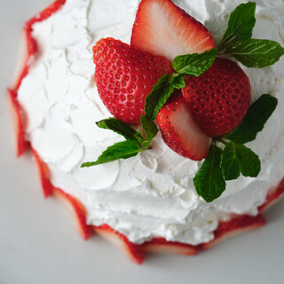 ホールケーキで大切な日のお祝い♪