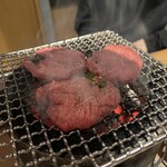 神田焼肉 俺の肉 - 