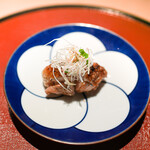 鳥焼き 小花 - 福島県の伊達鶏、膝周りのお肉