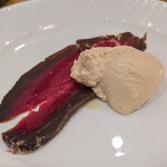 La Stalla - 玉ねぎ４０個位を煮詰めてるそうな。やっばこのシェフ面白いっすよね。