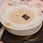 232546540 - 後半は聖護院大根のポタージュとともに