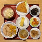 Kappougi Doujimachi Kagaiten - 六品定食　880円