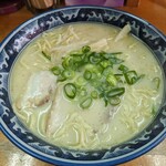 ちりめん家 - とんこつラーメン750円（税込み)