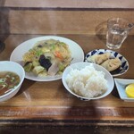 えん楽 - やきそば・ぎょうざ・スープ・ライス