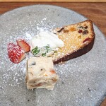 La Stalla - 下のリコッタチーズはお砂糖は入れてないのかな。アンティパストでも使えます。