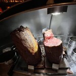 ロウリーズ・ザ・プライムリブ - 