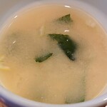 Miyoshiya - レストラン 三好弥 ＠新富町 洋食弁当に付く出汁が効いた若芽の味噌汁