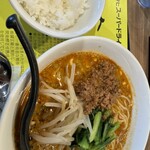 四川飯店担々麺 - 