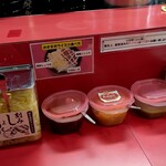 家系ラーメン とらきち家 - 卓上味変調味料