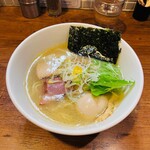 麺処 びぎ屋 - ゆず香る白醤油ラーメン