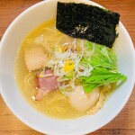 麺処 びぎ屋 - ゆず香る白醤油ラーメン