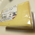 Chizu Oukoku - ゴーダ　ドゥメ　フェルミエ　　１００ｇ　６４０円で　２１８ｇ　１３９５円　【　２０１３年１２月　】