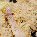 とんかつ憲進 - サックサクの衣に包まれたふっくらお肉
