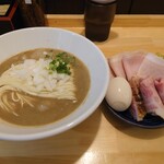 煮干ソバと米 今日の1番 - 料理写真:特製濃厚煮干ソバ