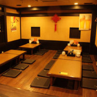 Large banquets OK! Equipped with tatami seating ◎Relaxing space perfect for casual drinking or banquets