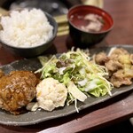Taro ya - 焼肉&ハンバーグ定食・ご飯大盛（1000円）
