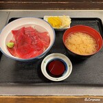 Shussekaidou - まぐろ丼