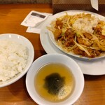 Nikuyasai Itame Bejirou - うま辛ポン酢定食\950+鶏唐大盛\100=\1050