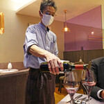 BIKiNi SIS - 小西店長のサーヴで〜♬