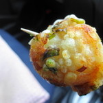 歩 - 表面がブツブツに焼きあがった珍しいたこ焼き