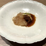 一碗水 - ナマコの葱煮込みと浮き袋の蝦卵煮込み