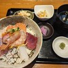 Koshitsu Kaisen Izakaya Senshou - 海鮮丼が美味しい！