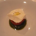 restaurant Noël - 水牛のモッツアレラチーズ、フルーツトマト、バジルソース