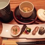 和菜 いたや - 付きだし：牡蠣の茶碗蒸し、なます、平目のキモ、茹で落花生、豆サザエ