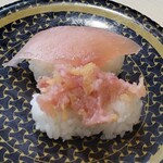 はま寿司 - まぐろ二種盛り(とろびんちょう・とらたく)