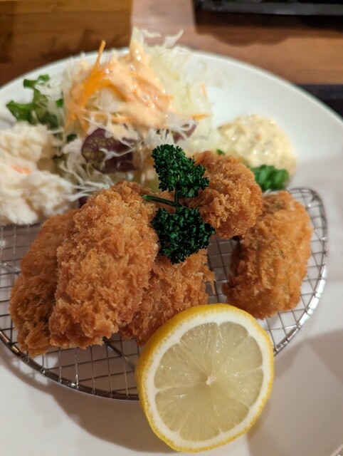 かきとワインのある店 湾岸食堂 - 大船渡（海鮮）の写真