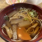 元禄鮨 - お椀は 甘めのツユの そうめん